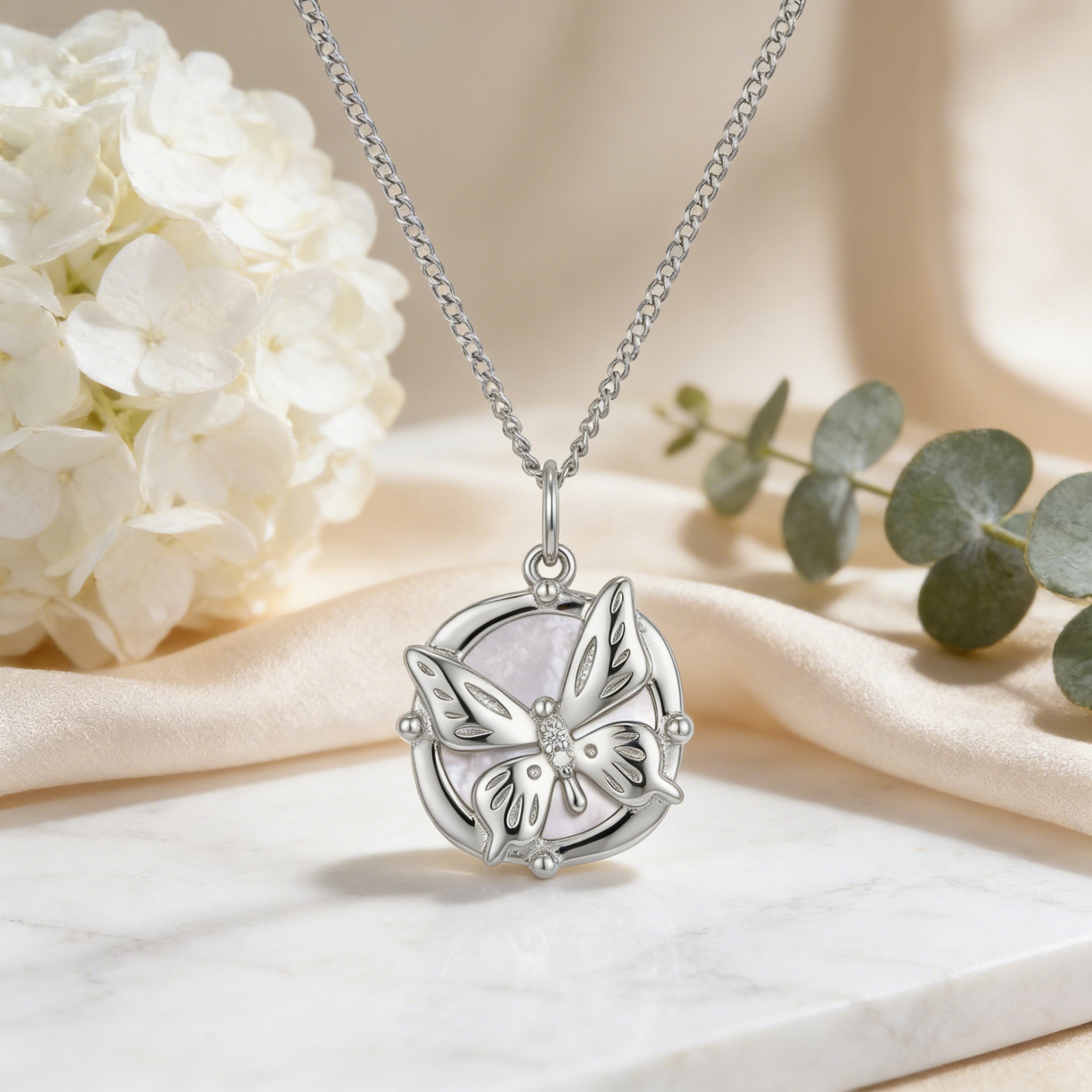 925 Sterling Silver Elegant Sterling Silver Butterfly Pendant Necklace in a Circular Frame