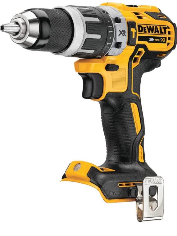 DEWALT 20V MAX Cordless 7 Tool Combo Kit with TOUGHSYSTEM Case, (1) 20V 4.0Ah Battery and (2) 20V 2.0Ah Batteries DCKTS781D2M1  sgtnighsdesigns